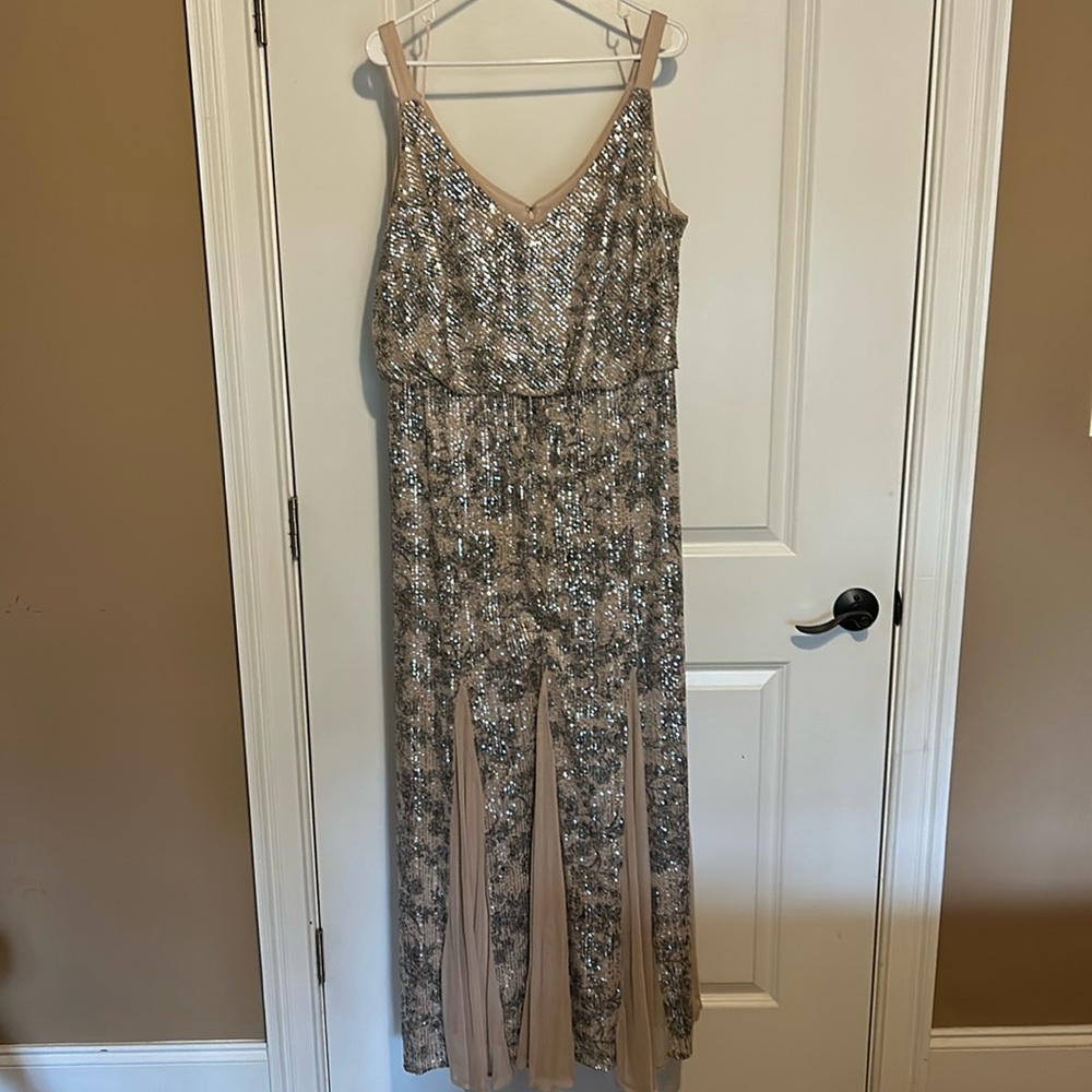 Elegant Sequin Evening Dress
